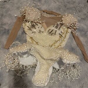 Pearl fashionable body suit, Looks similar to the image of me- Brand New